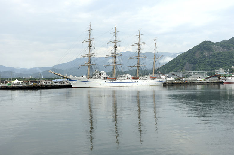 帆船「日本丸」　１