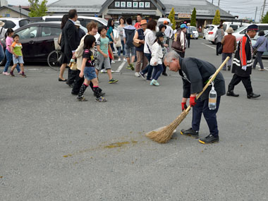 馬糞の整理係 1