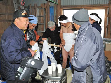 下帯着用の様子 2