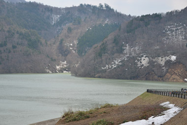 湖畔道路 4