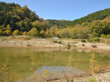 溜め池のある風景 9