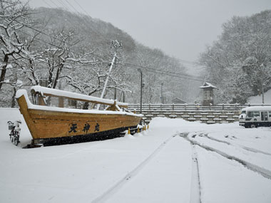 早春の北上展勝地雪景色 4