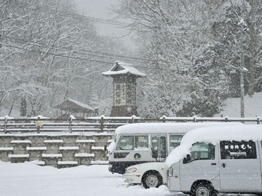 早春の北上展勝地雪景色 5