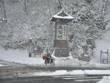早春の北上展勝地雪景色 9