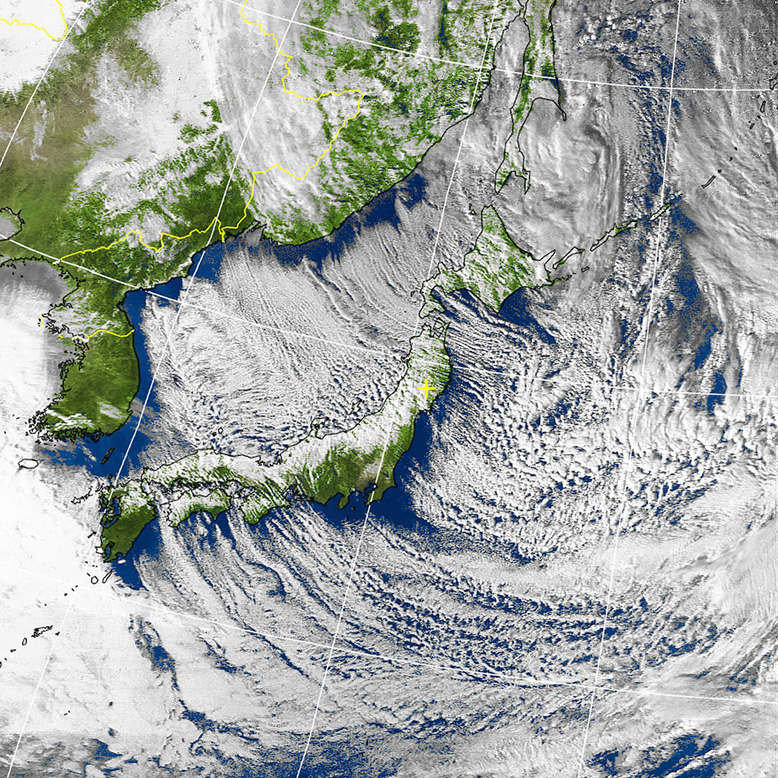 大陸からの寒気の吹き出しが日本列島に吹き付けている様子です。