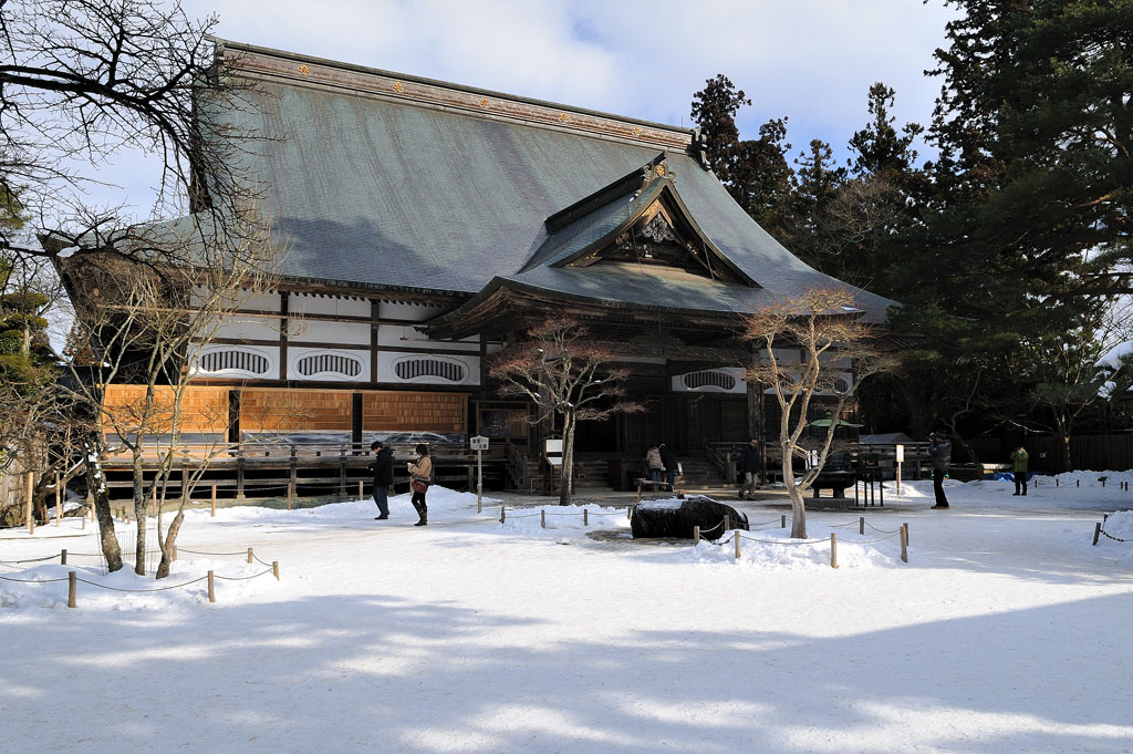 世界遺産平泉 雪景色の中尊寺 2