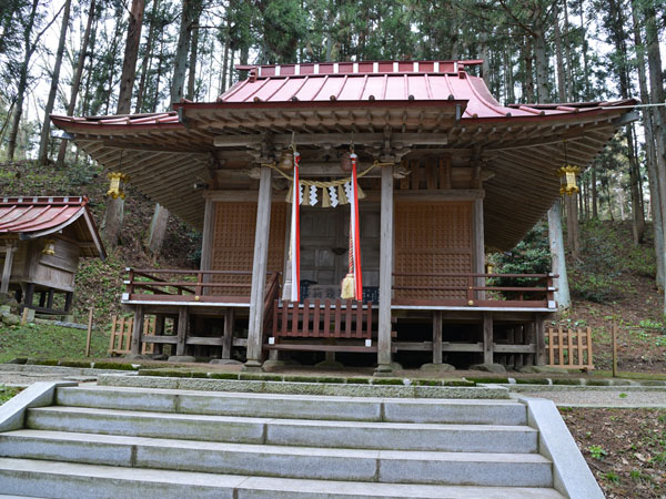 社殿正面 2